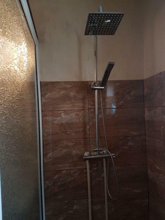Apartment Straja Lupeni  Ngoại thất bức ảnh